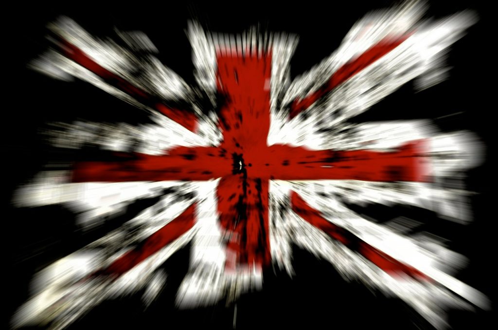 שערוריית וינדראש מסומנת בידי דגל בריטניה נעלם בשחור